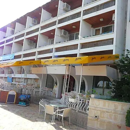 Family Hotel Balchik 2*